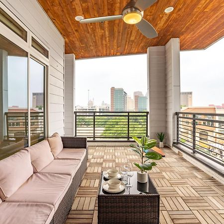 Riverwalk Penthouse Oasis W/Free Parking Gym Pool San Antonio Extérieur photo
