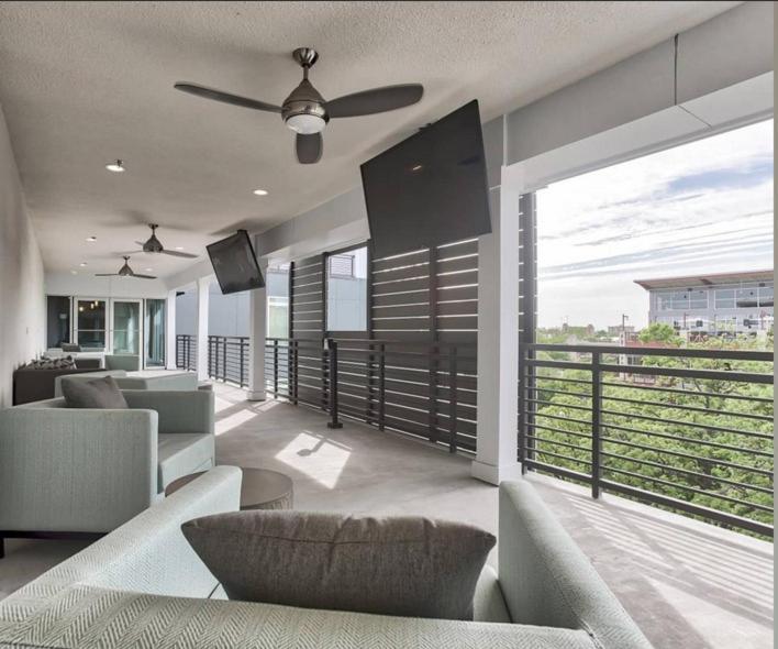 Riverwalk Penthouse Oasis W/Free Parking Gym Pool San Antonio Extérieur photo