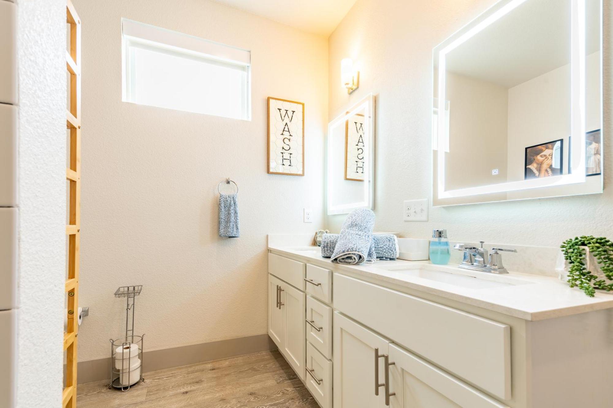Riverwalk Penthouse Oasis W/Free Parking Gym Pool San Antonio Extérieur photo