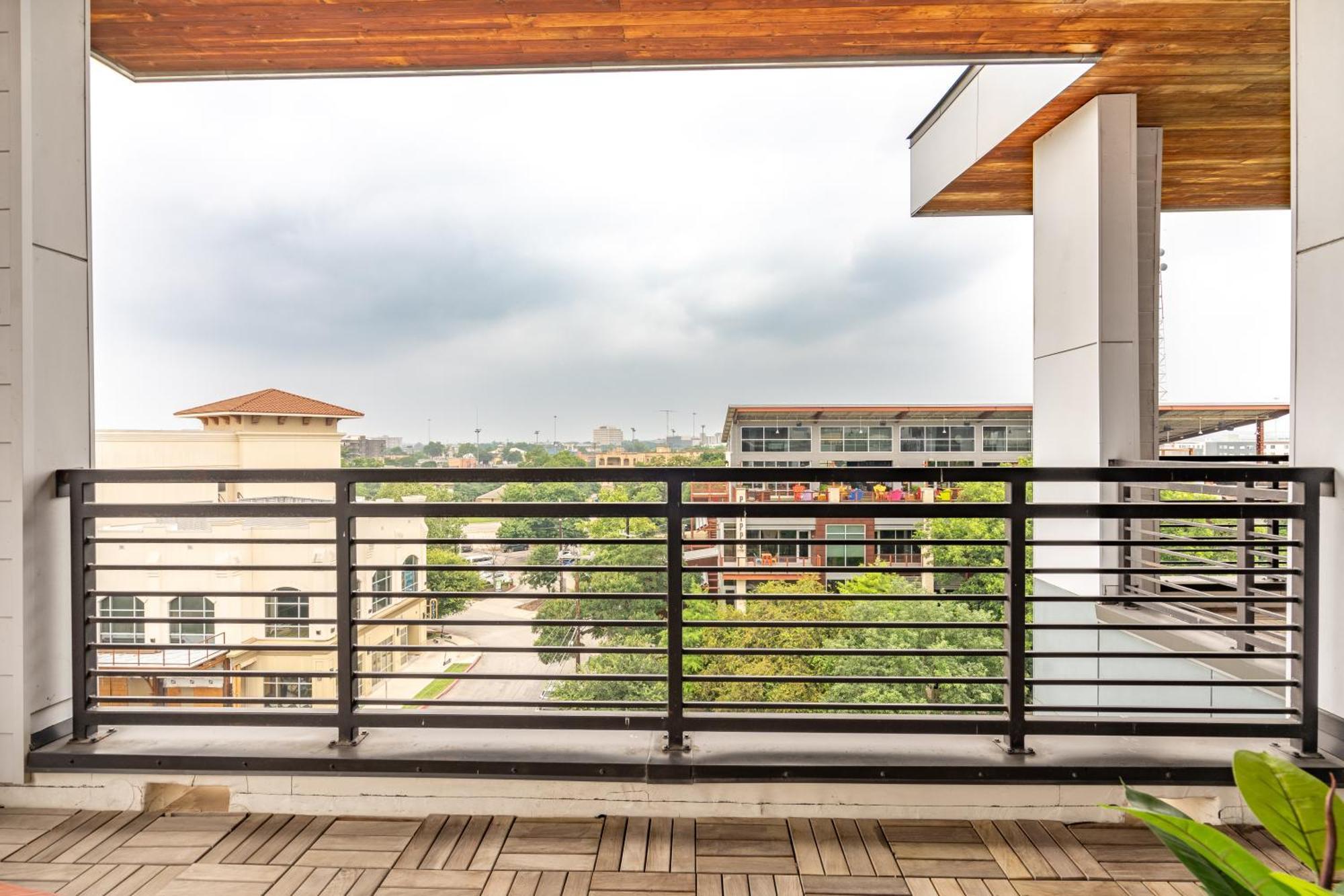 Riverwalk Penthouse Oasis W/Free Parking Gym Pool San Antonio Extérieur photo