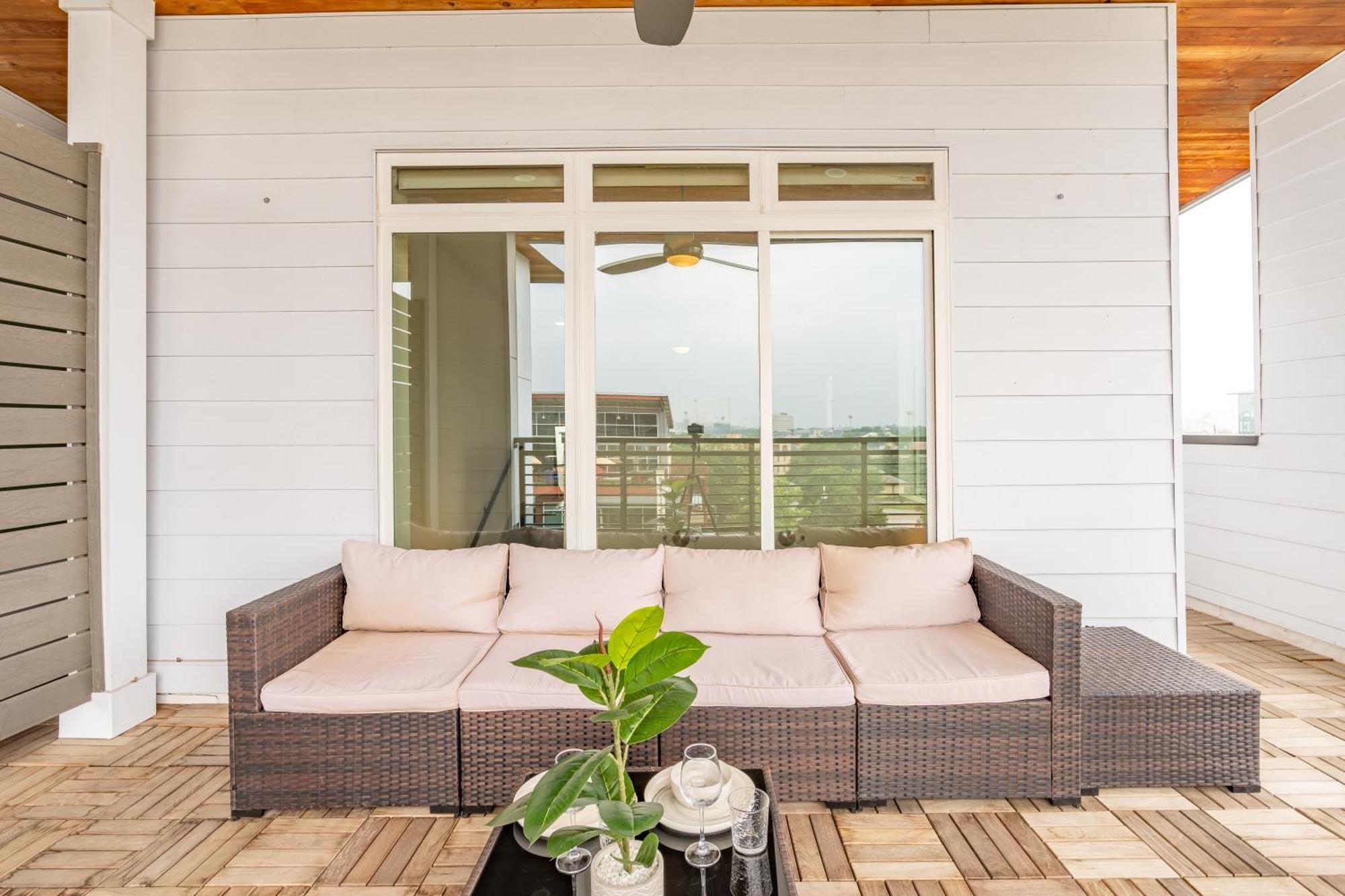 Riverwalk Penthouse Oasis W/Free Parking Gym Pool San Antonio Extérieur photo
