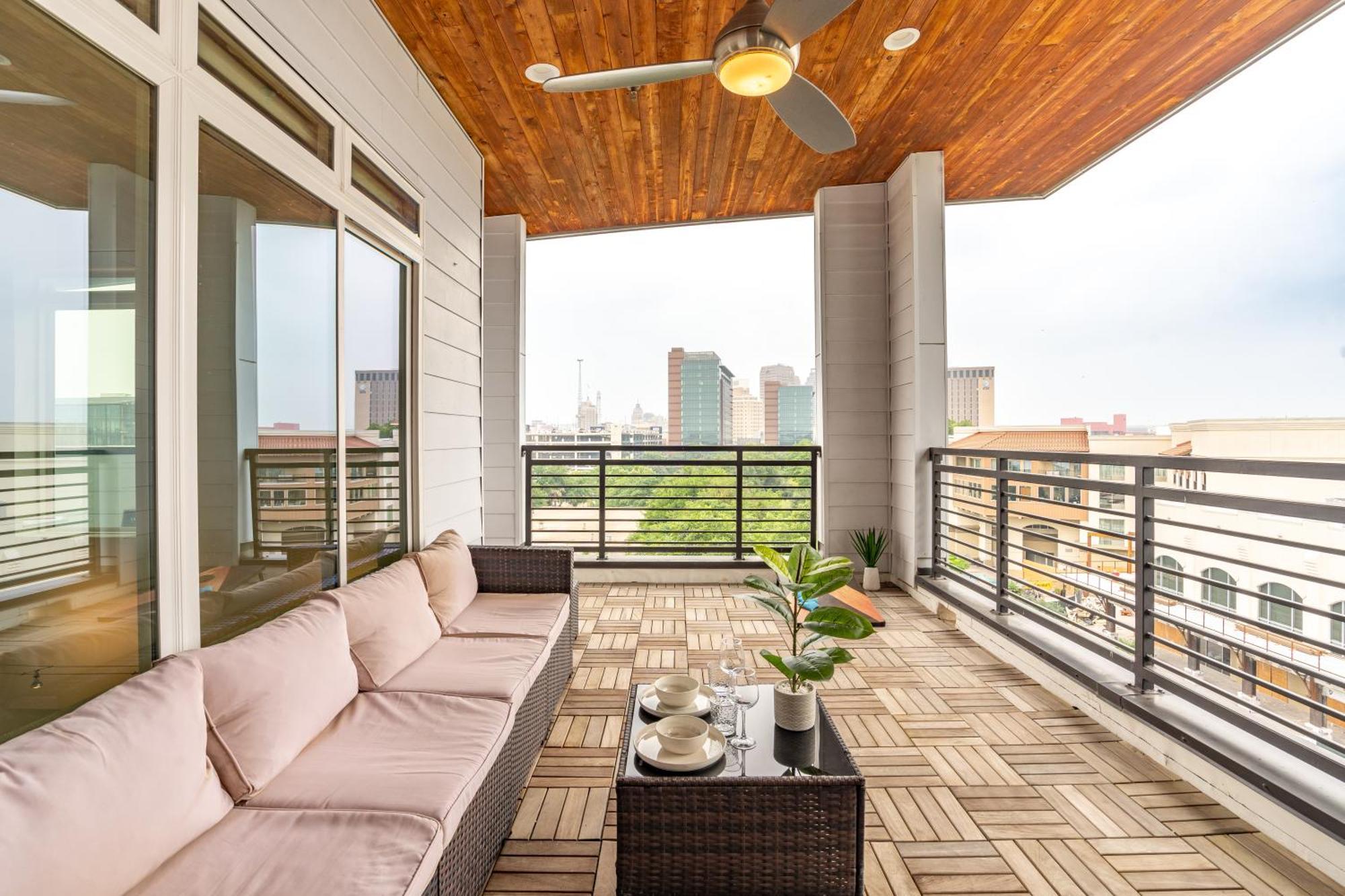 Riverwalk Penthouse Oasis W/Free Parking Gym Pool San Antonio Extérieur photo