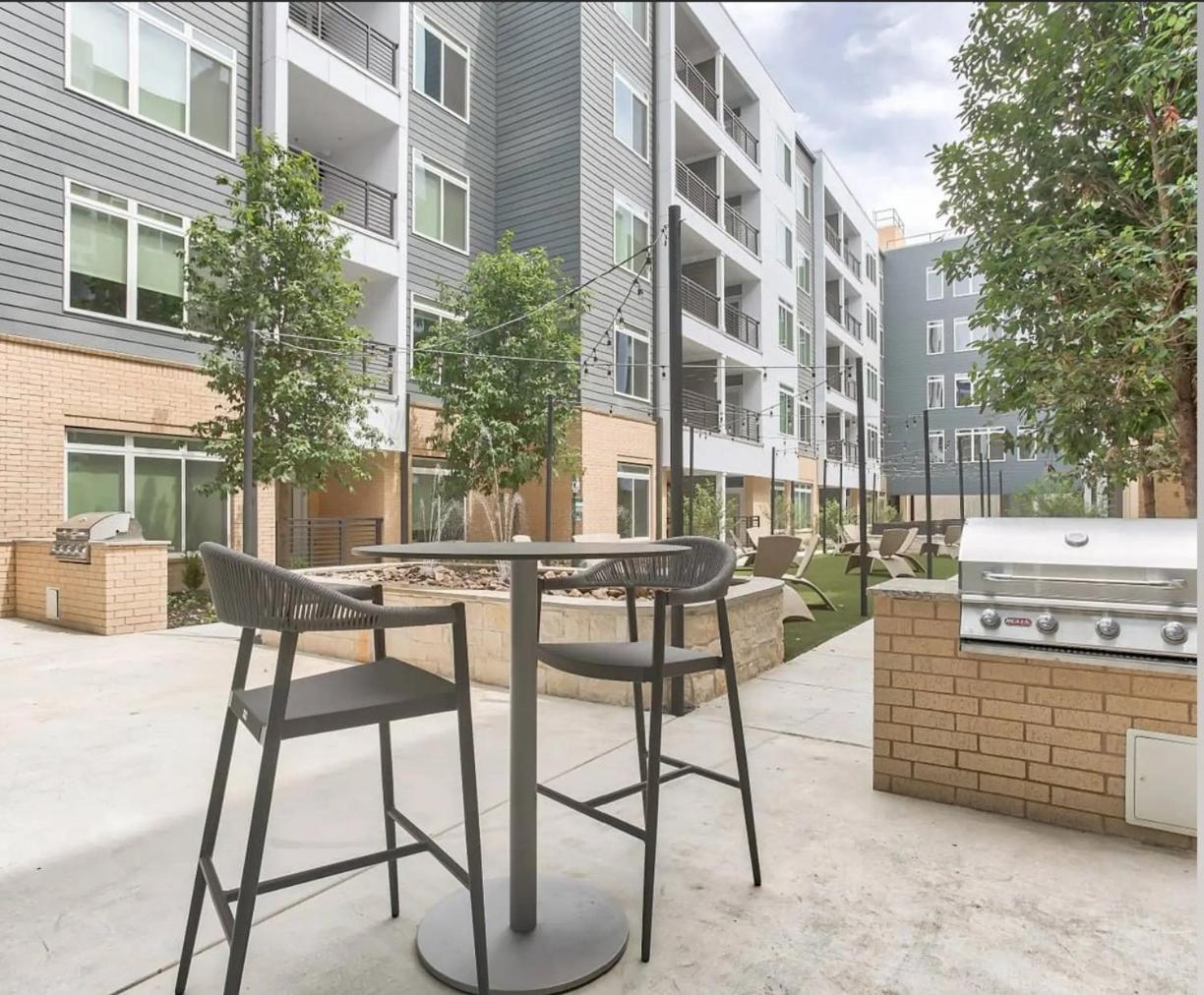 Riverwalk Penthouse Oasis W/Free Parking Gym Pool San Antonio Extérieur photo